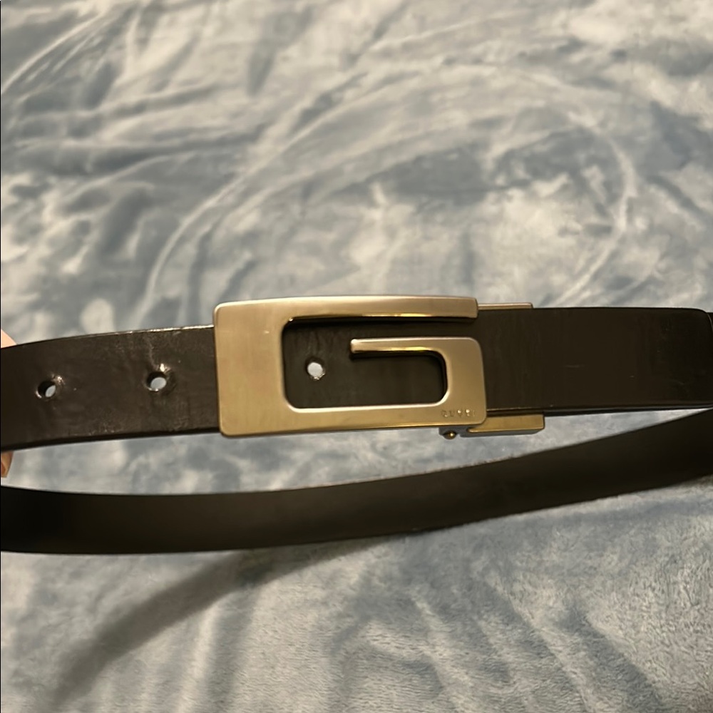 Women’s Gucci Black Leather Belt with pewter color Buckle. 1” wide - Picture 2 of 9